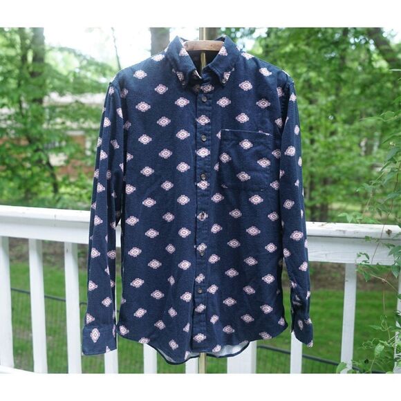 Lands’ End Men’s Navy Southwestern Button Up Shirt - Picture 1 of 7